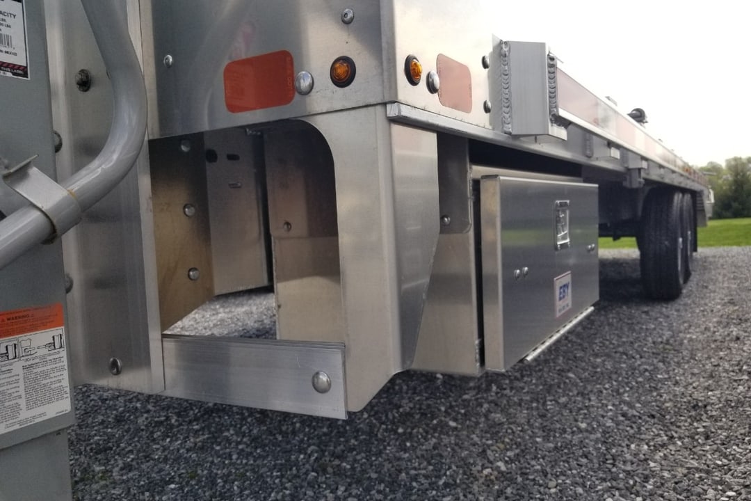 15.9K Gooseneck Equipment Trailers MH EBY